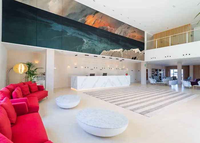 Hotel Lava Beach