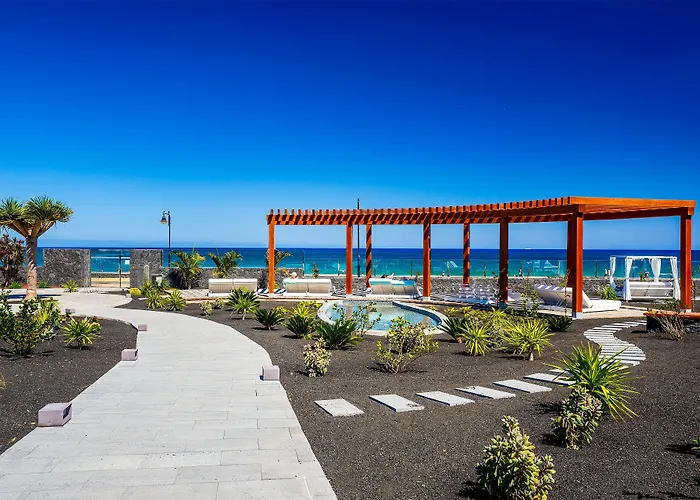 Hotel Lava Beach